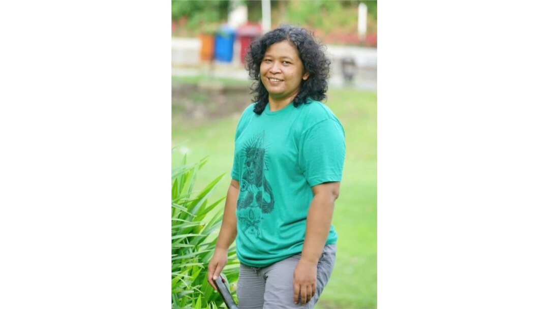 Dwi Sujanti Nugraheni, Sutradara Film Dokumenter Panjang Between the Devil and the Deep Blue Sea.