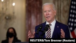 Joseph Biden tokom govora u State Departmentu (Foto: REUTERS/Tom Brenner)