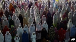6月5日，印尼穆斯林婦女為迎接穆斯林齋月開始做準備。