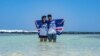 Ce couple de Japonais en lune de miel bloqués au Cap-Vert par la pandémie de coronavirus a été nommé ambassadeur de l'équipe olympique de l'archipel aux Jeux de Tokyo de l'année prochaine. (Photo by Handout / instagram@rikiya_trip / AFP) 