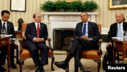 美國總統奧巴馬2013年5月在白宮會見緬甸總統吳登盛 