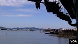皎漂港位於緬甸若開邦，是中緬油氣管道的起點。（2013年11月11日，美國之音朱諾拍攝） 