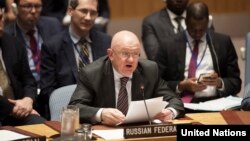 지난달 뉴욕 유엔본부에서 열린 시리아 사태 관련 안보리 회의에서 바실리 네벤쟈 유엔주재 러시아 대사가 발언하고 있다.
