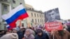Thousands of Russians March to Remember Murdered Putin Critic
