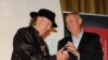 Neil Young demanda a la campaña de Trump por violar sus derechos de autor