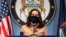 Thống đốc bang Michigan Gretchen Whitmer phát biểu kêu gọi người dân chấp hành các biện pháp hạn chế virus corona lây lan ở Lansing, Michigan, ngày 9 tháng 4, 2021.
