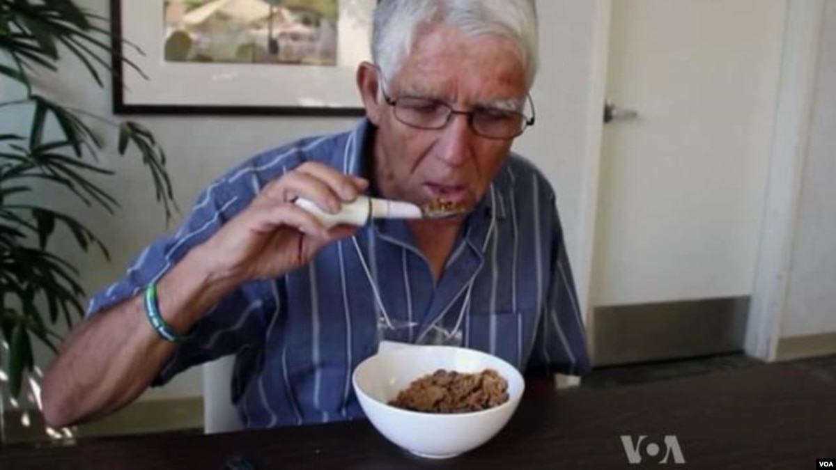 ‘Smart’ Spoon Allows Parkinson's Sufferers to Feed Themselves