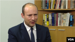 Israeli Education Minister Naftali Bennett talks to VOA Persian at Tel Aviv University’s Institute for National Security Studies on October 8, 2018.