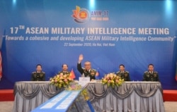 Trung tướng Phạm Ngọc Hùng, Tổng cục trưởng Tổng cục II, Chủ tịch AMIM, chủ trì hội nghị ngày 22/09/2020. Photo QDND.