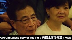 香港大律師公會前主席李柱銘(左)對中國當局大規模拘捕維權律師感到心痛