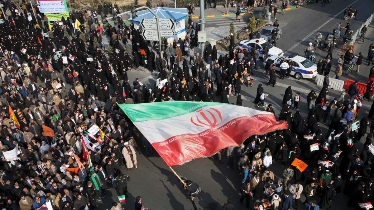 Clashes Between Police and Sufi Protesters in Iran, Six People Dead ...