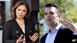 FILE - Pengacara Rusia Natalia Veselnitskaya dan Putra Sulung Presiden Trump, Donald Trump, Jr.