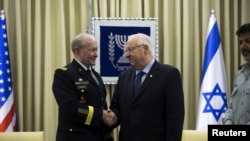 Izraelski predsednik Ruven Rivlin i general Martin Dempsi u Jerusalimu, 10. juni, 2015.