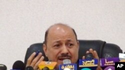 Yemen's Deputy Prime Minister Rashad al-Alimi answers reporters' questions about Yemen's role in a failed bombing plot, Sana'a, 7 Jan. 2010
