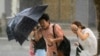태풍 너구리, 일본 오키나와 강타 2명 사망