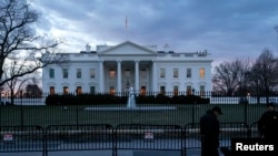 نمایی از ساختمان کاخ سفید در واشنگتن پایتخت ایالات متحده 