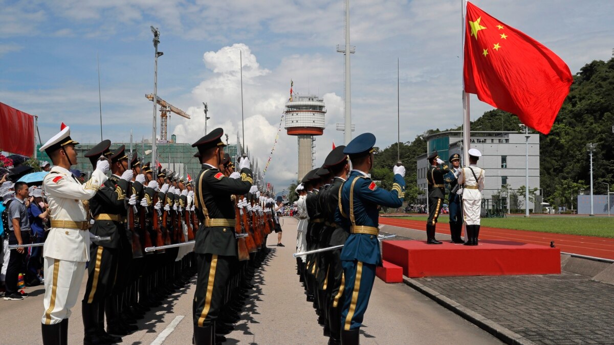 反恐将领彭京堂任驻港解放军司令 新疆精英突击队或在港复制?