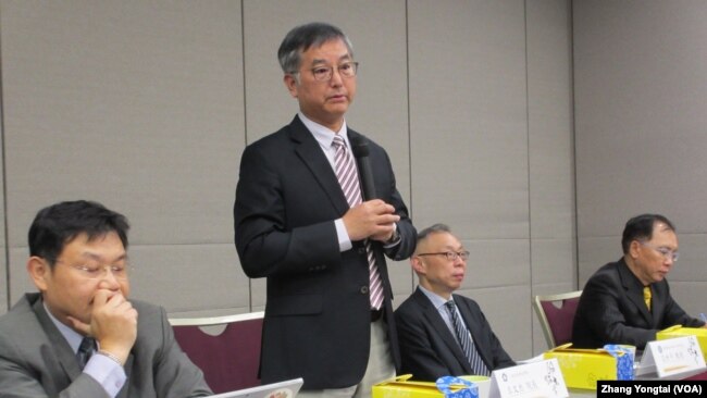 台湾陆委会与政治大学法学院共同举办中国居住证对台湾的冲击与影响座谈会（美国之音张永泰拍摄）