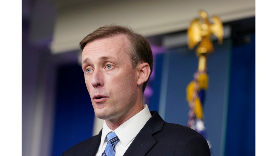 資料照片:白宮國家安全顧問沙利文在白宮的一次記者會上講話。 (2021年8月23日)