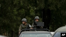 과테말라 군이 과테말라 시티를 순찰하고 있다. (자료사진) 