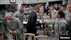 Tổng thống Obama thăm binh sĩ Hoa Kỳ tại Fort Bliss, Texas, 31/8/2012