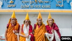 Jhangtse Choeje, Gaden tripa, hhdl, sharpa choeje outside the the newly constructed trithog khangsar