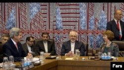 Zarif, Menlu Iran dan John Kerry 