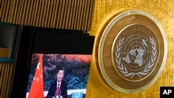 시진핑 중국 국가주석이 21일 뉴욕 유엔본부에서 열린 제76차 유엔총회에서 화상으로 기조연설을 했다.