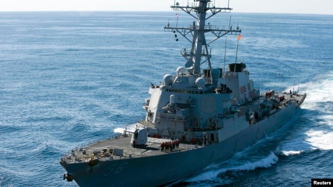 USS John S. McCain được coi là "di sản" của gia đình thượng nghị sĩ John McCain.