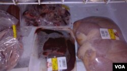 Viande dans le rayon d'un magasin