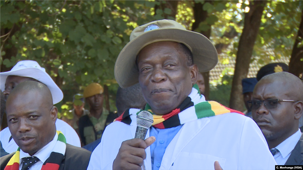 President Emmerson Mnangagwa has promised to compensate white commercial farmers for the land seized from them, in Harare, April 10, 2019.