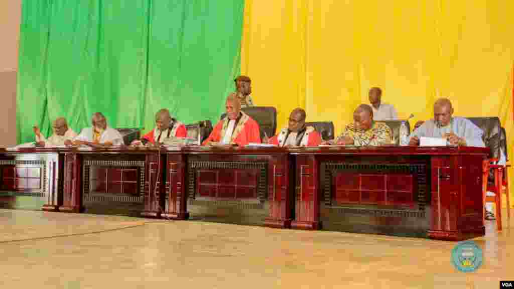 L'ouverture du procès de Sanogo à la cour d'assises de Sikasso, dans le sud du Mali, le 30 novembre 2016.