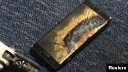 The burned Samsung Note 7 smartphone belonging to Brian Green is pictured in this undated handout photo obtained by Reuters, Oct. 6, 2016. 