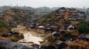 Terancam Tanah Longsor, Kamp Pengungsi Rohingya Dipindahkan 