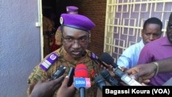 Le colonel Sangaré, le nouveau directeur de la justice militaire, en charge du dossier de l'assassinat de Thomas Sankara et du procès de leaders du putsch manqué. (VOA/Bagassi Koura)