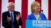 Sanders Kampanye Bersama Clinton Menjelang Konvensi