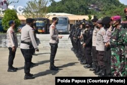 Gelar pasukan di Jayapura pada hari Jumat (24/9) untuk mengamankan PON. (Courtesy: Polda Papua)