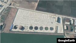 지난 2020년 1월 북한 남포 유류 저장시설이 모여 있는 지역에 새로운 유류 탱크 1개가 완공된 모습이 보인다. Maxar Technologies/Google Earth.