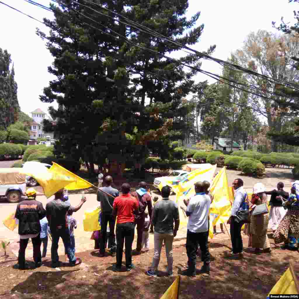 Le sit-in contre le gouverneur au Sud-Kivu, Bukavu, RDC, le 11 octobre 2016. (VOA/Ernest Muhero)