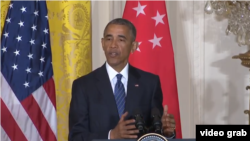 باراک اوباما در کنفرانس خبری با نخست وزیر سنگاپور 