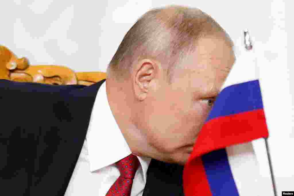Monqolustan - Rusiya prezidenti Vladimir Putin Ulanbatorda &nbsp;