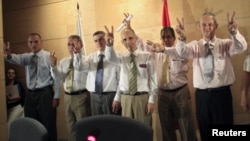 Prisioneros políticos cubanos acogidos por España en 2010.