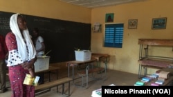 Niger Voters Begin Casting Ballots