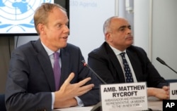 Matthew Rycroft, left, Britain's U.N. ambassador, and Amr Abdellatif Aboulatta, Egypt’s U.N. ambassador and Security Council president, address reporters at U.N. headquarters in Nairobi after meeting with Kenyan leaders, May, 20, 2016.