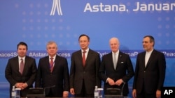 Rusiya, İran və Türkiyənin nümayəndələri Astanada yanvar ayında keçirilən danışıqlar zamanı