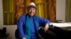 Sérgio Mendes, posa na sua casa em Los Angeles, na apresentação do documentário "Sergio Mendes & Friends: Uma celebração", transmitido pela PBS, 18 maio 2021 (Foto AP/Chris Pizzello)