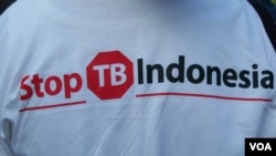 Kampanye melawan tuberkulosis (TB) di Indonesia. (VOA/Fathiyah Wardah)