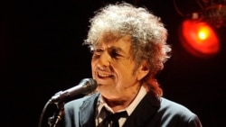 50 Years Ago Dylan Goes 'Electric'