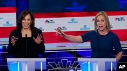 Kandidat presiden dari Partai Demokrat Senator Kirsten Gillibrand dari New York (kanan), dan Senator Kamala Harris dari California dalam debat utama Partai Demokrat yang diselenggarakan oleh NBC News di Pusat Seni Pertunjukan Adrienne Arsht, Miami, Kamis, 27 Juni 2019.(Foto:dok)