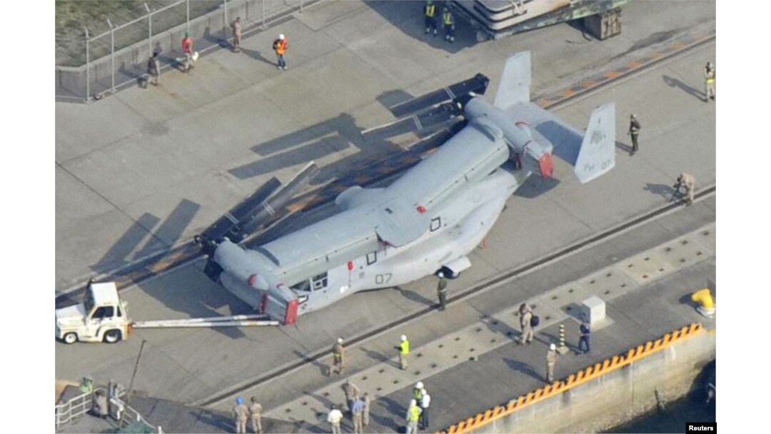 Pesawat MV-22 Osprey tiba di Pangkalan Udara Iwakuni, Jepang barat (23/7). (Foto:REUTERS/Kyodo)